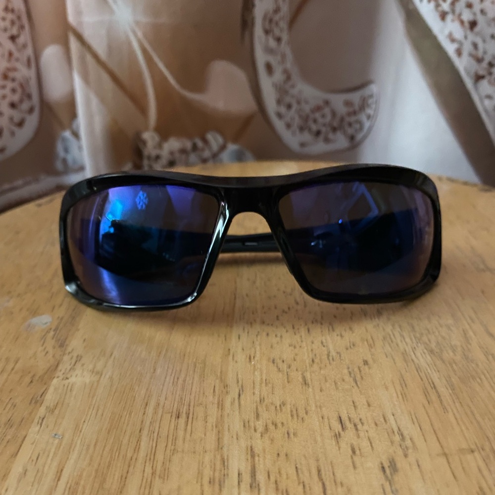 Earth Black and Blue Men's Sunglasses